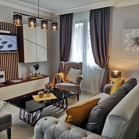 Adonis 201 Apartment ซลาตีบอร์ ภายนอก รูปภาพ